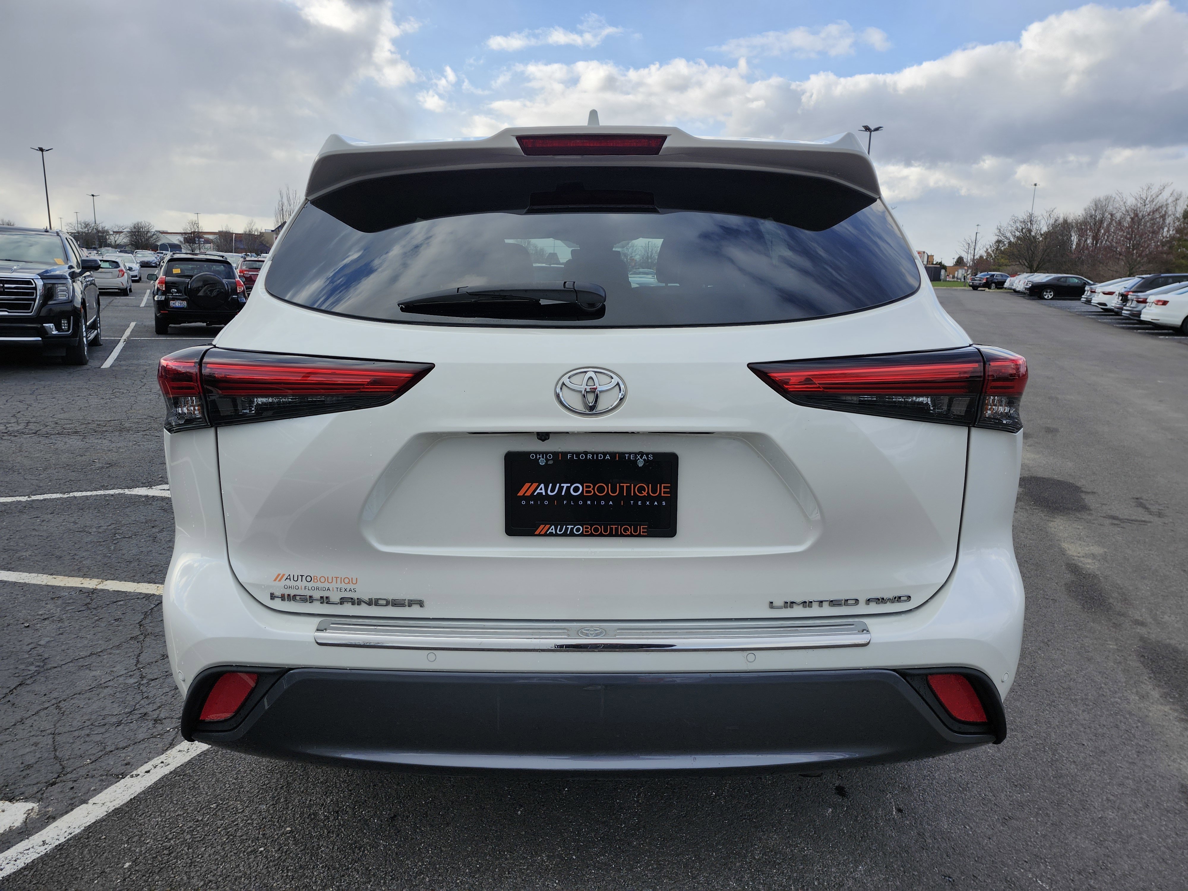 Used 2021 Toyota Highlander Limited image 20