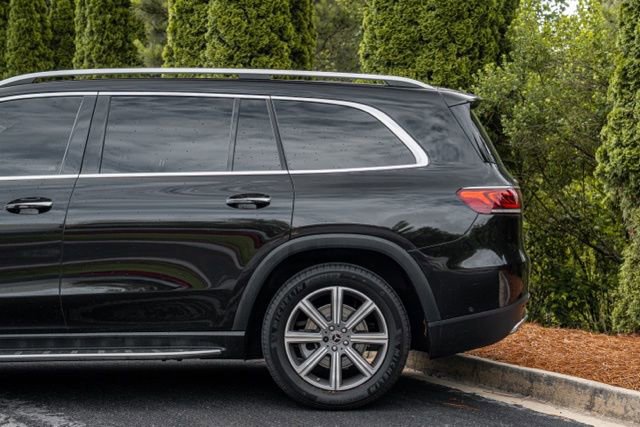 Used 2021 Mercedes-Benz GLS 450 4MATIC image 11