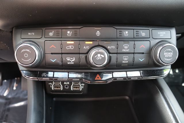 Used 2024 Dodge Durango GT RWD image 38