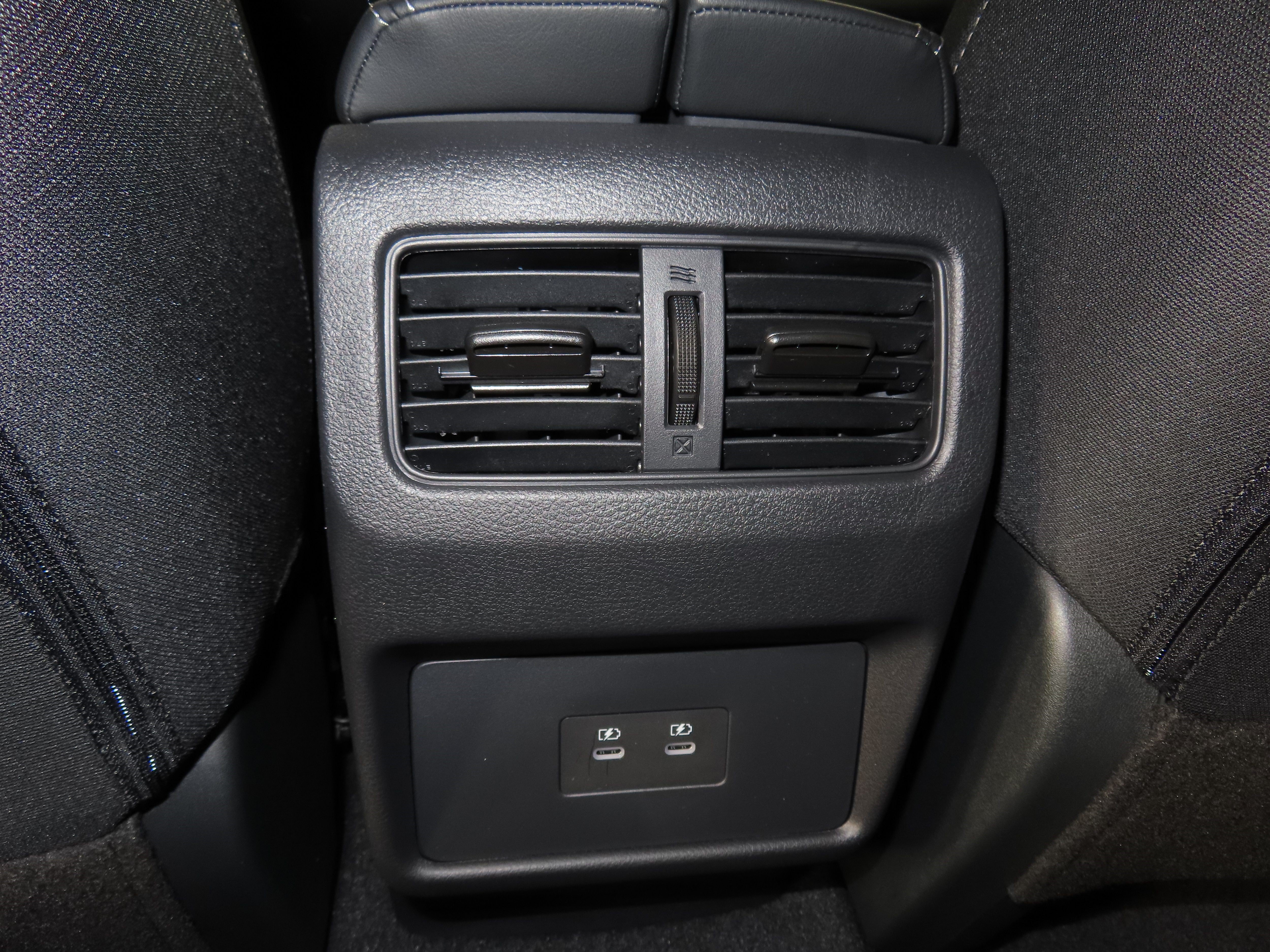 New 2026 Nissan Rogue SV w/ Cold Weather Package AWD/4WD image 33
