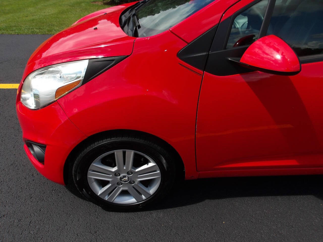 Used 2014 Chevrolet Spark LT FWD image 28