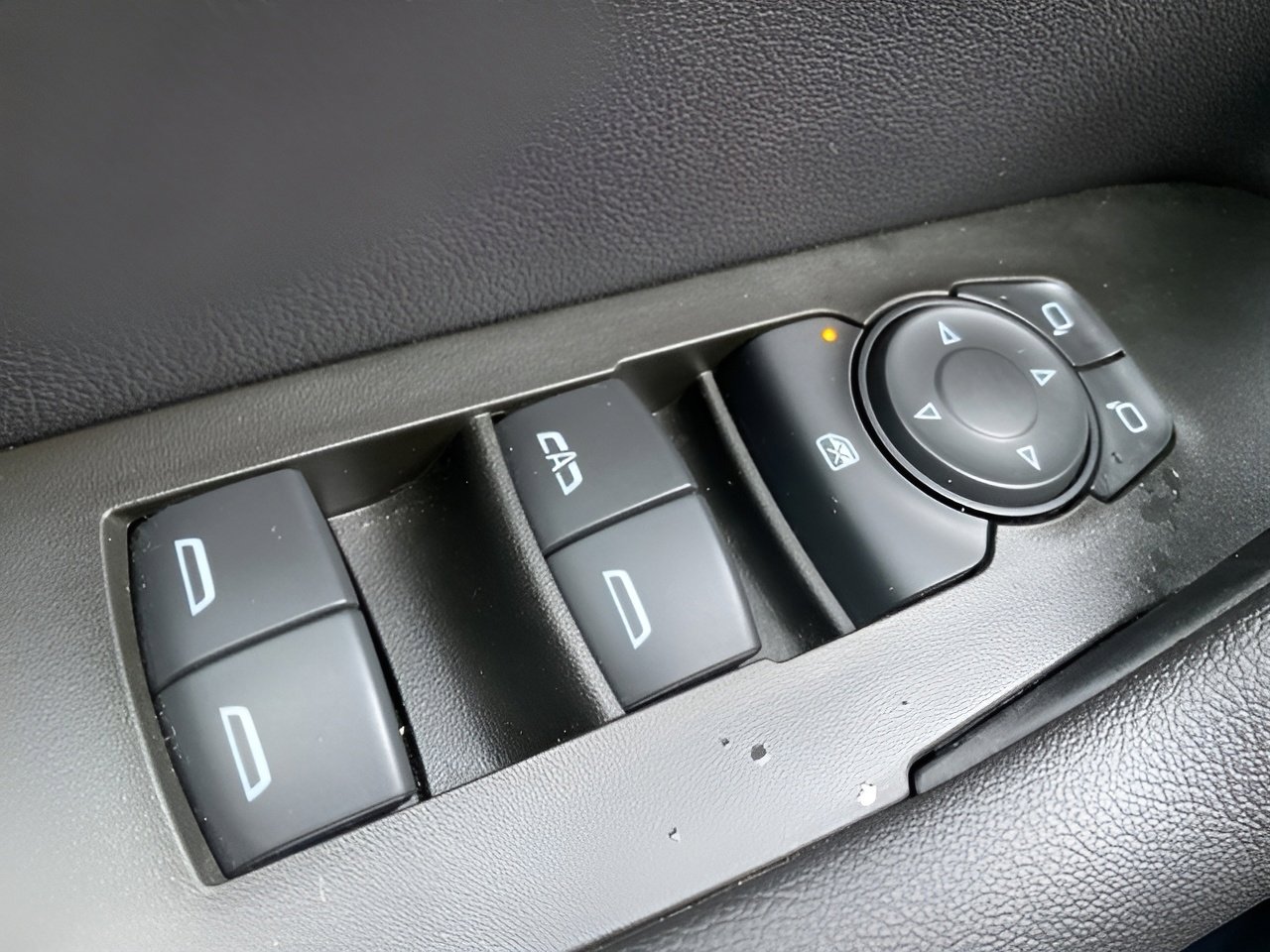 Used 2023 Chevrolet Blazer LT w/ Driver Confidence Package image 16