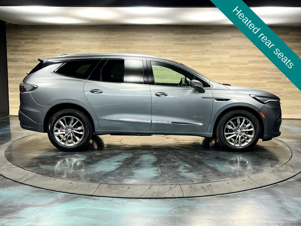 Used 2024 Buick Enclave Avenir w/ Avenir Technology Package AWD/4WD image 26