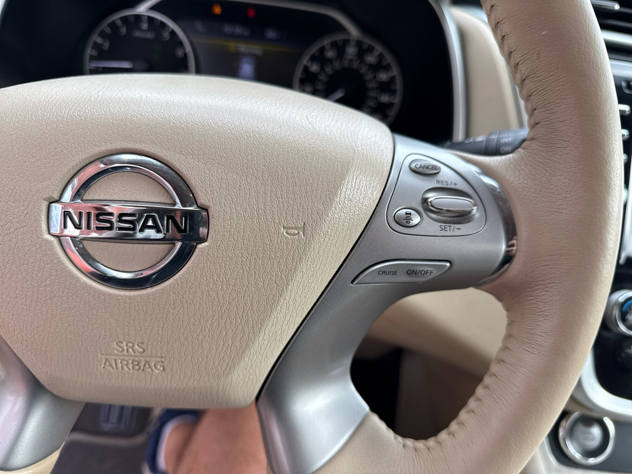 Used 2018 Nissan Murano SL w/ Moonroof Package image 17