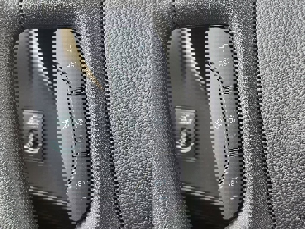 New 2025 Chevrolet Express 2500 w/ Driver Convenience Package image 17