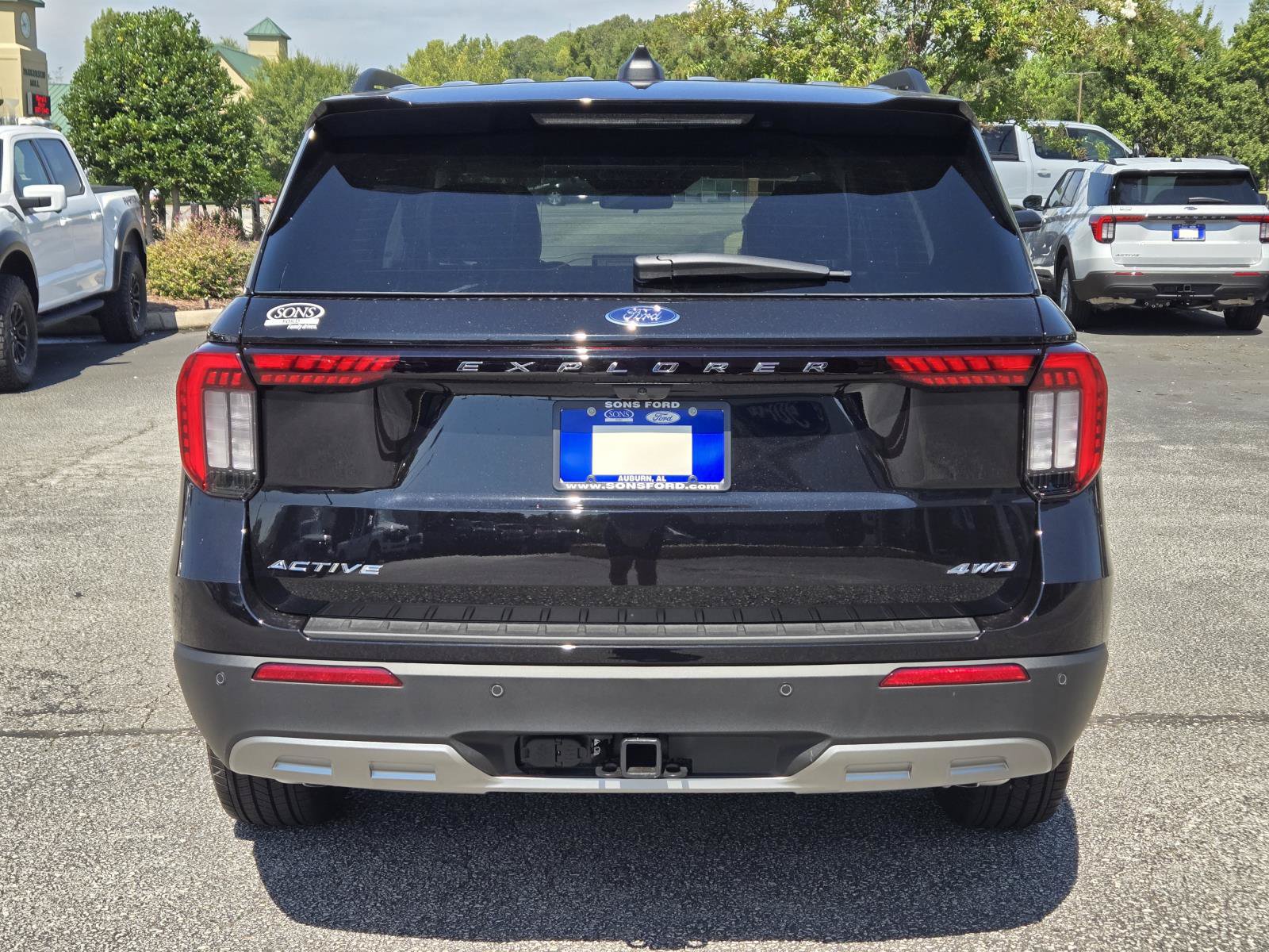 New 2026 Ford Explorer Active w/ Active Comfort Package AWD/4WD image 8