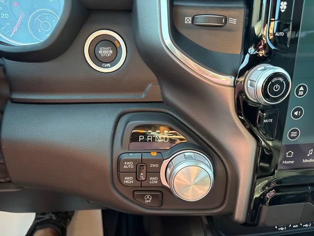 Used 2025 RAM 1500 Laramie AWD/4WD image 16