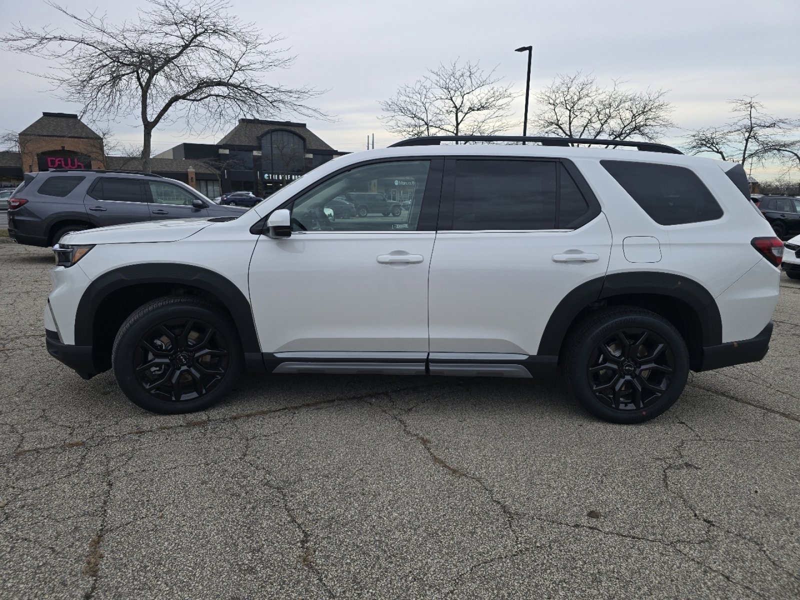 New 2025 Honda Pilot Touring image 16