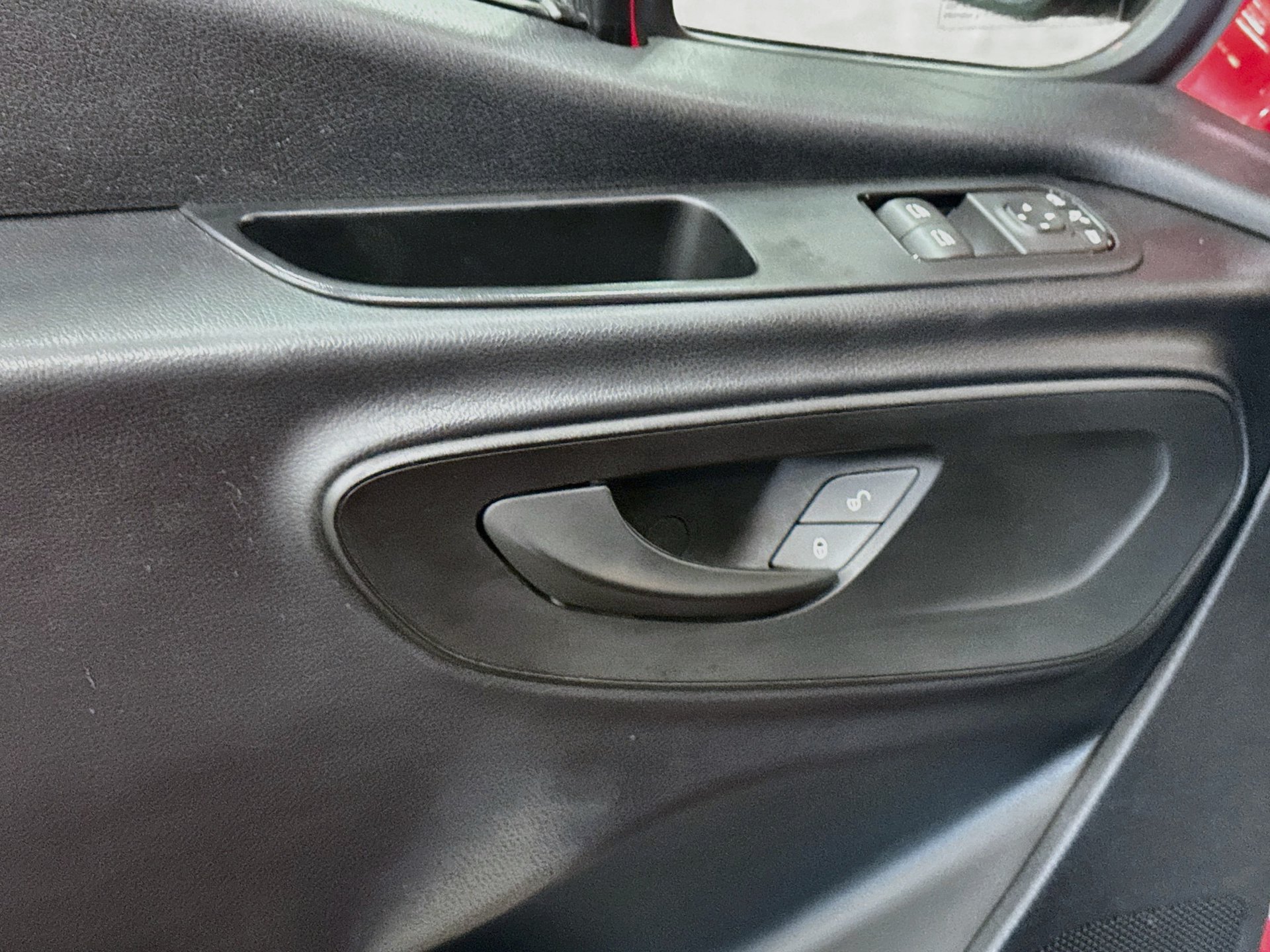 Used 2020 Mercedes-Benz Sprinter 2500 image 18