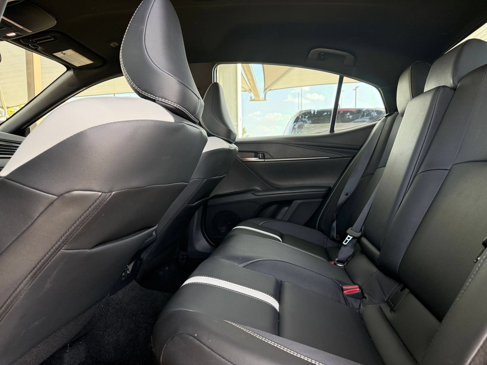 Used 2026 Toyota Camry SE FWD image 25