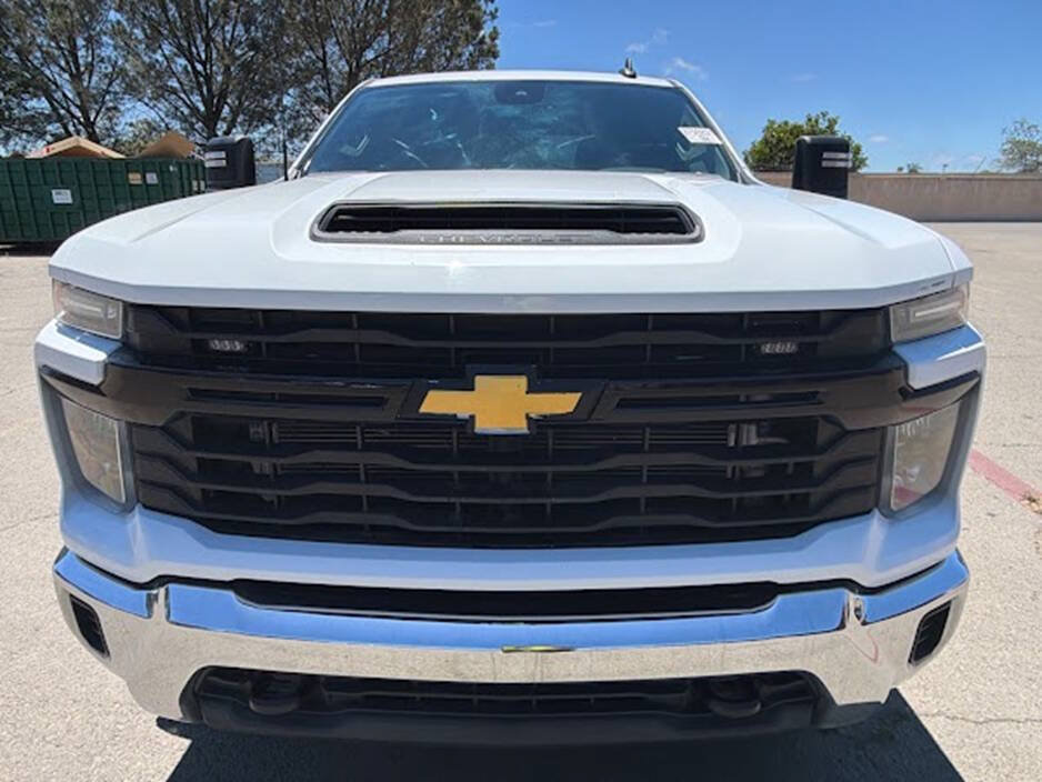 Used 2024 Chevrolet Silverado 2500 W/T w/ WT Fleet Convenience Package AWD/4WD image 4