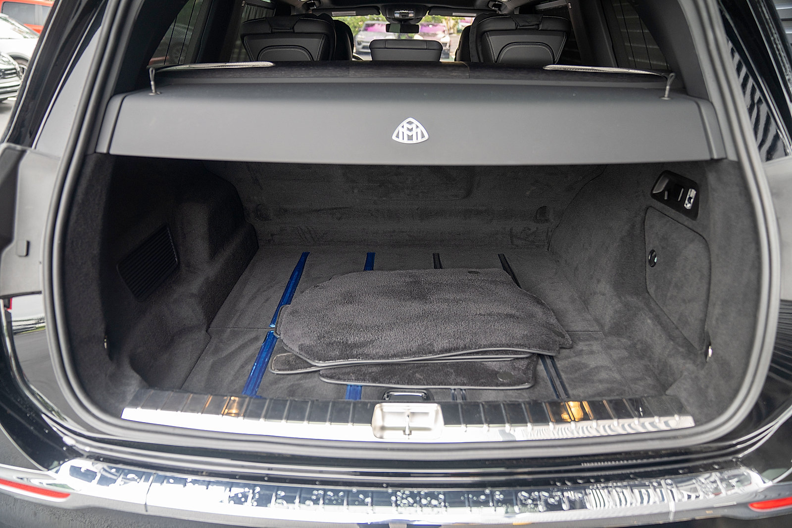 Used 2025 Mercedes-Benz Maybach GLS 600 4MATIC image 21