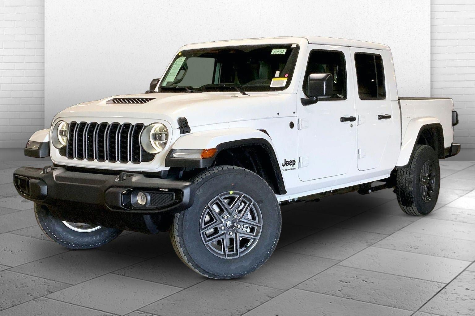 New 2026 Jeep Gladiator Sport AWD/4WD image 2