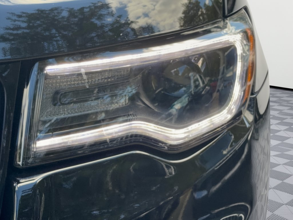 Used 2020 Jeep Grand Cherokee Limited w/ Luxury Group II AWD/4WD image 12