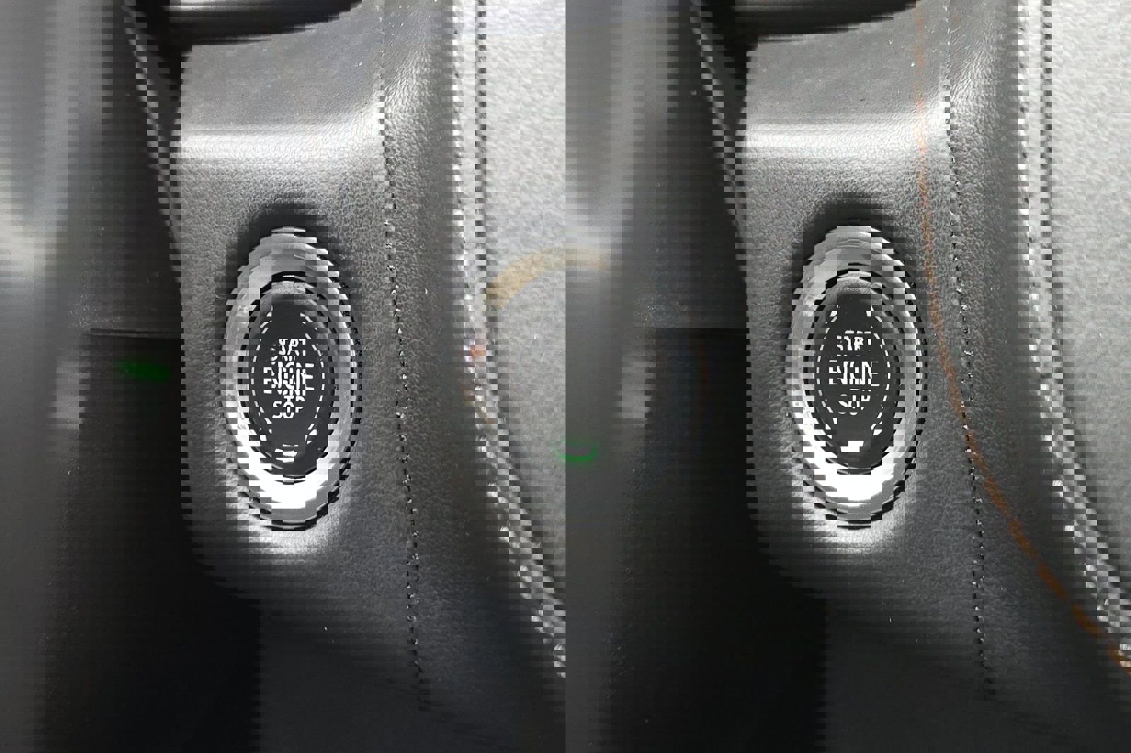 Used 2022 Chevrolet Suburban High Country w/ Premium Package AWD/4WD image 27