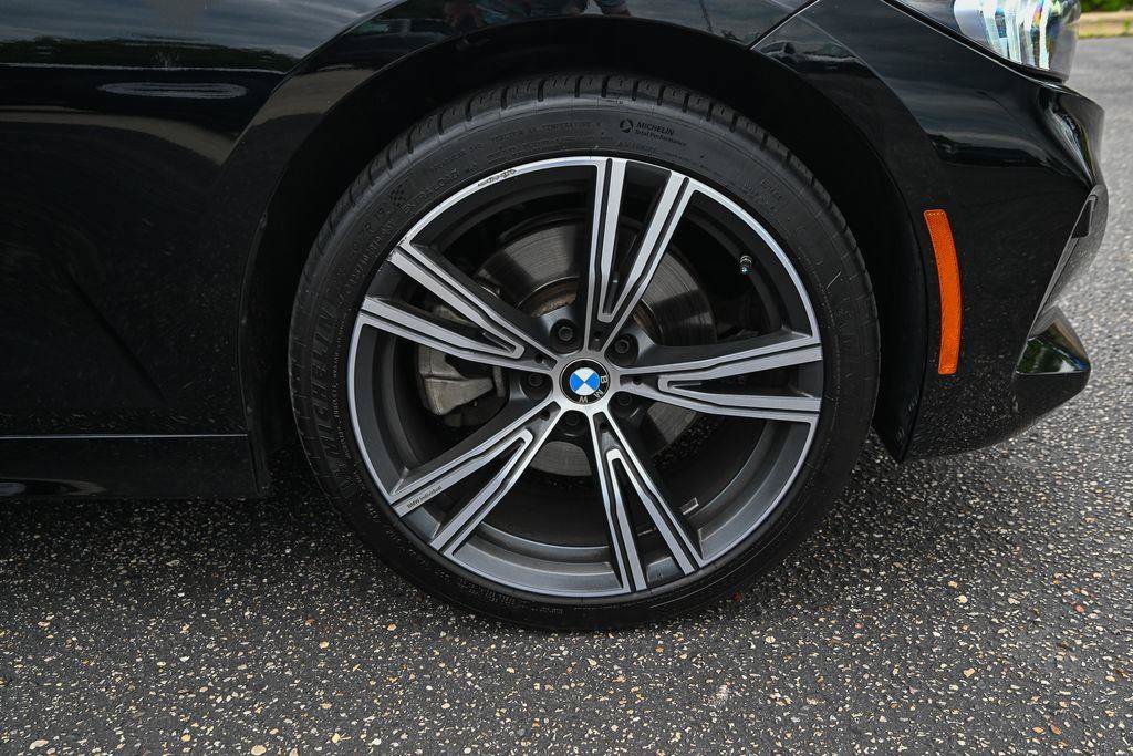 Used 2023 BMW 330i xDrive Sedan w/ Premium Package AWD/4WD image 15