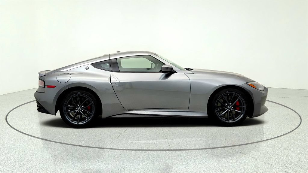 Used 2025 Nissan Z Performance w/ Floor Mat Package RWD image 4