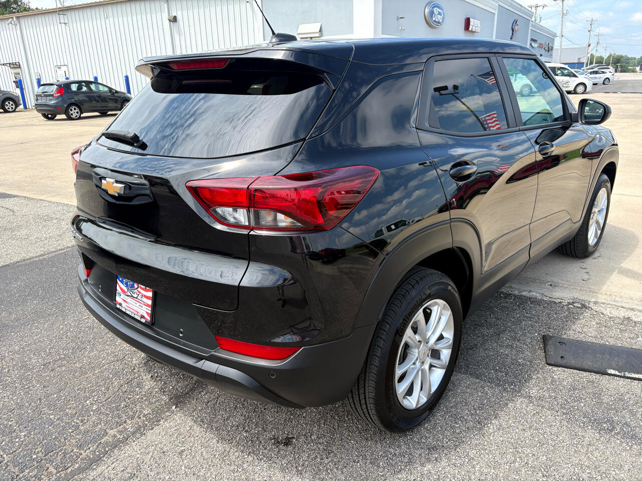 Used 2024 Chevrolet TrailBlazer LS w/ LS Convenience Package image 3