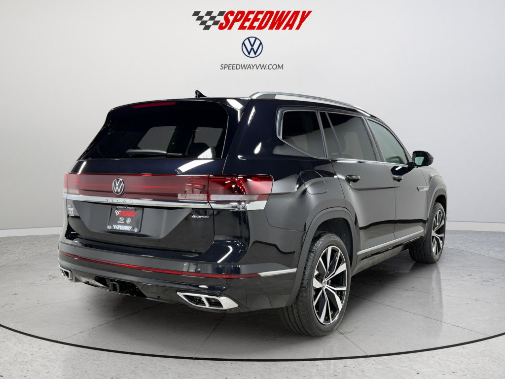 Used 2025 Volkswagen Atlas SEL Premium R-Line image 7