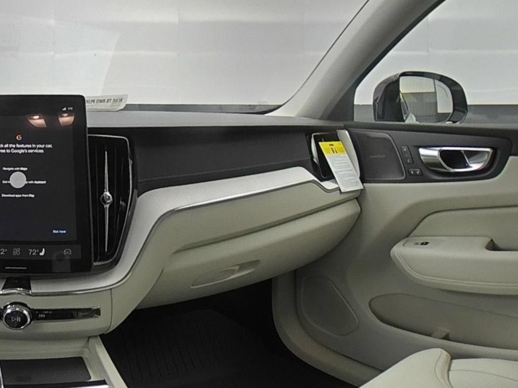 New 2026 Volvo XC60 T8 Ultra w/ Climate Package PRO AWD/4WD image 35