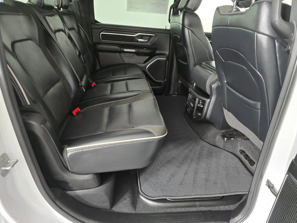 Used 2025 RAM 1500 Laramie image 34