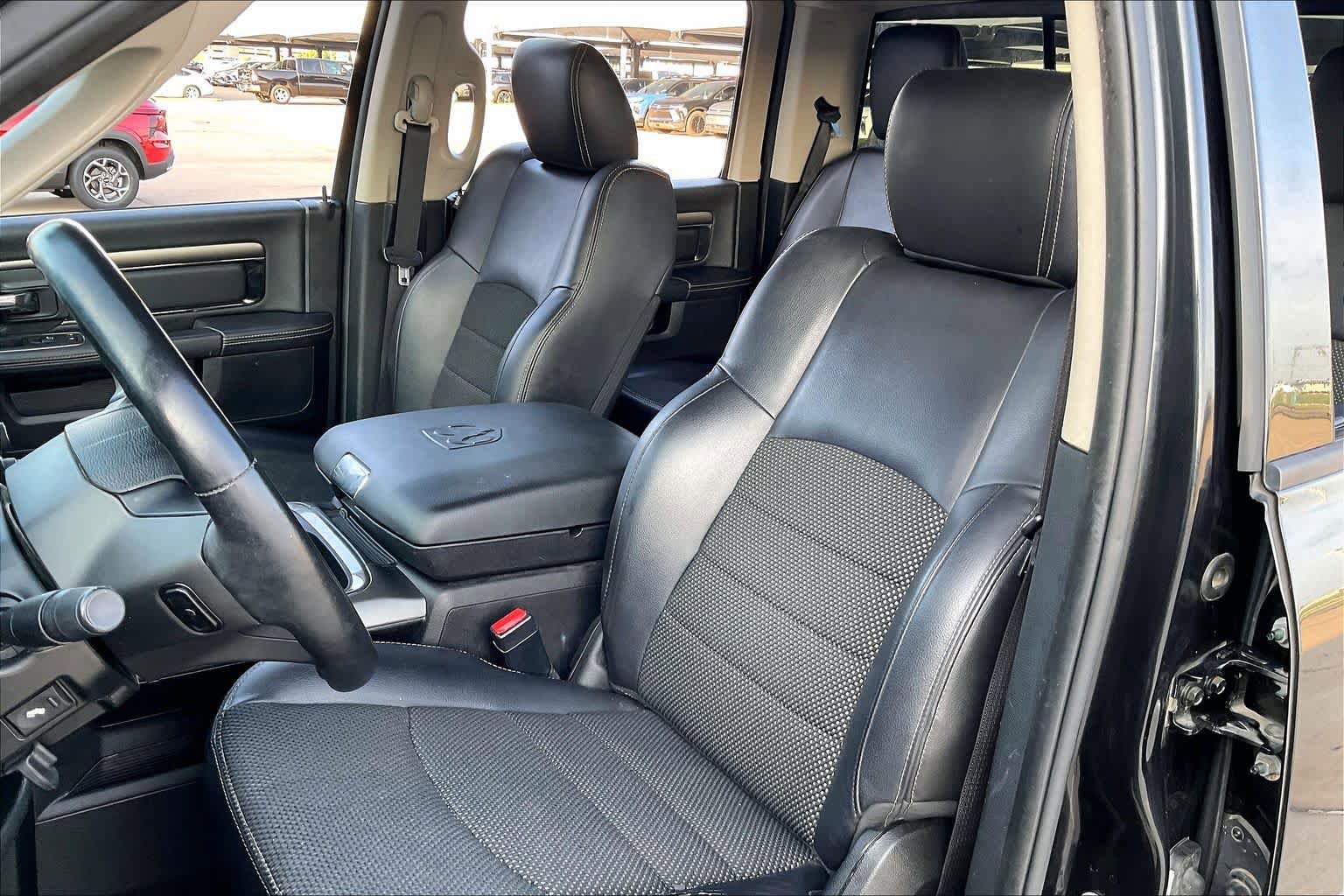 Used 2016 RAM 1500 Sport w/ Black Ram 1500 Sport Group image 8