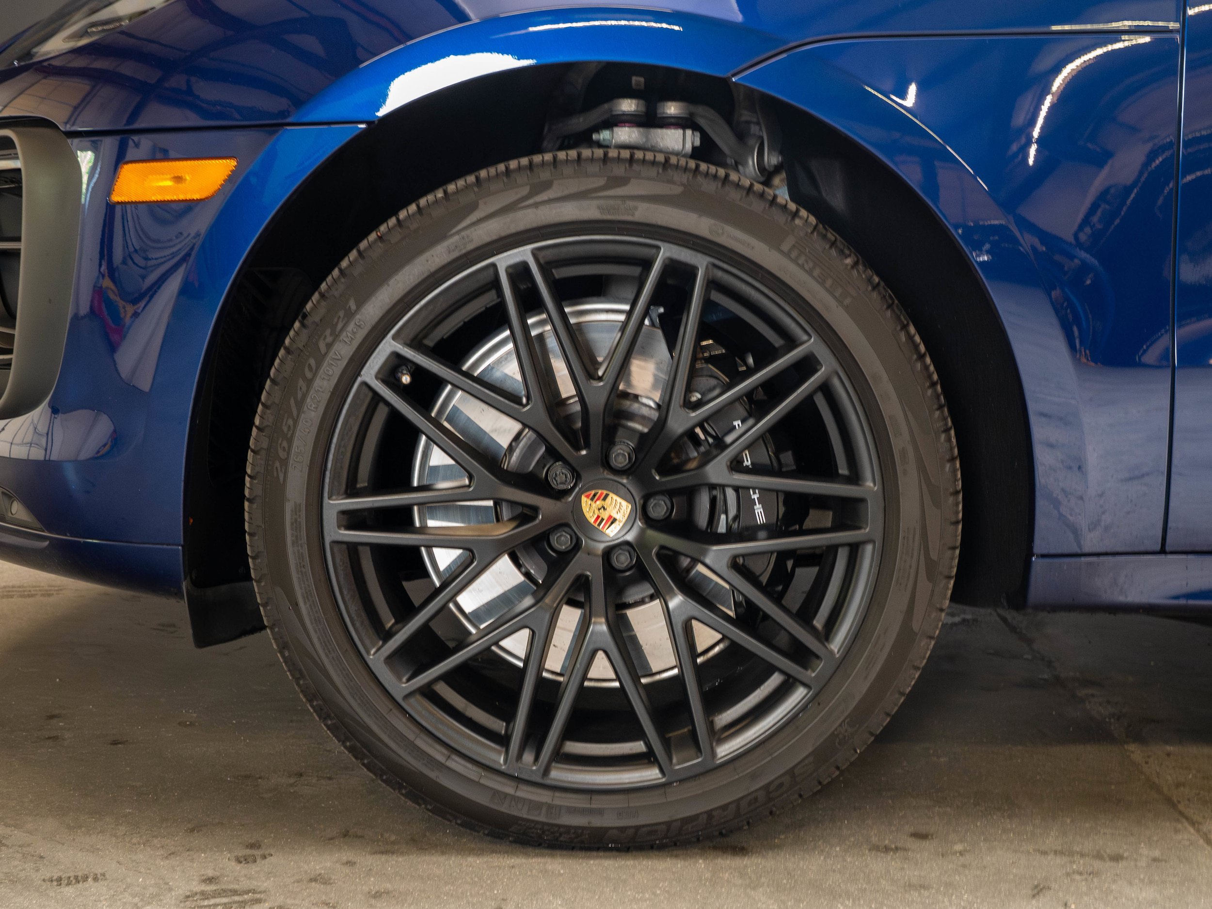 Certified 2023 Porsche Macan GTS AWD/4WD image 21