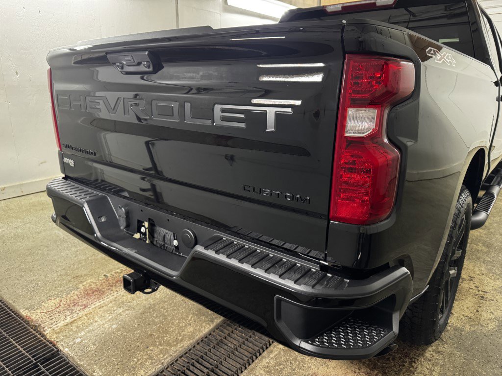 New 2026 Chevrolet Silverado 1500 Custom w/ Turbomax Blackout Package image 9