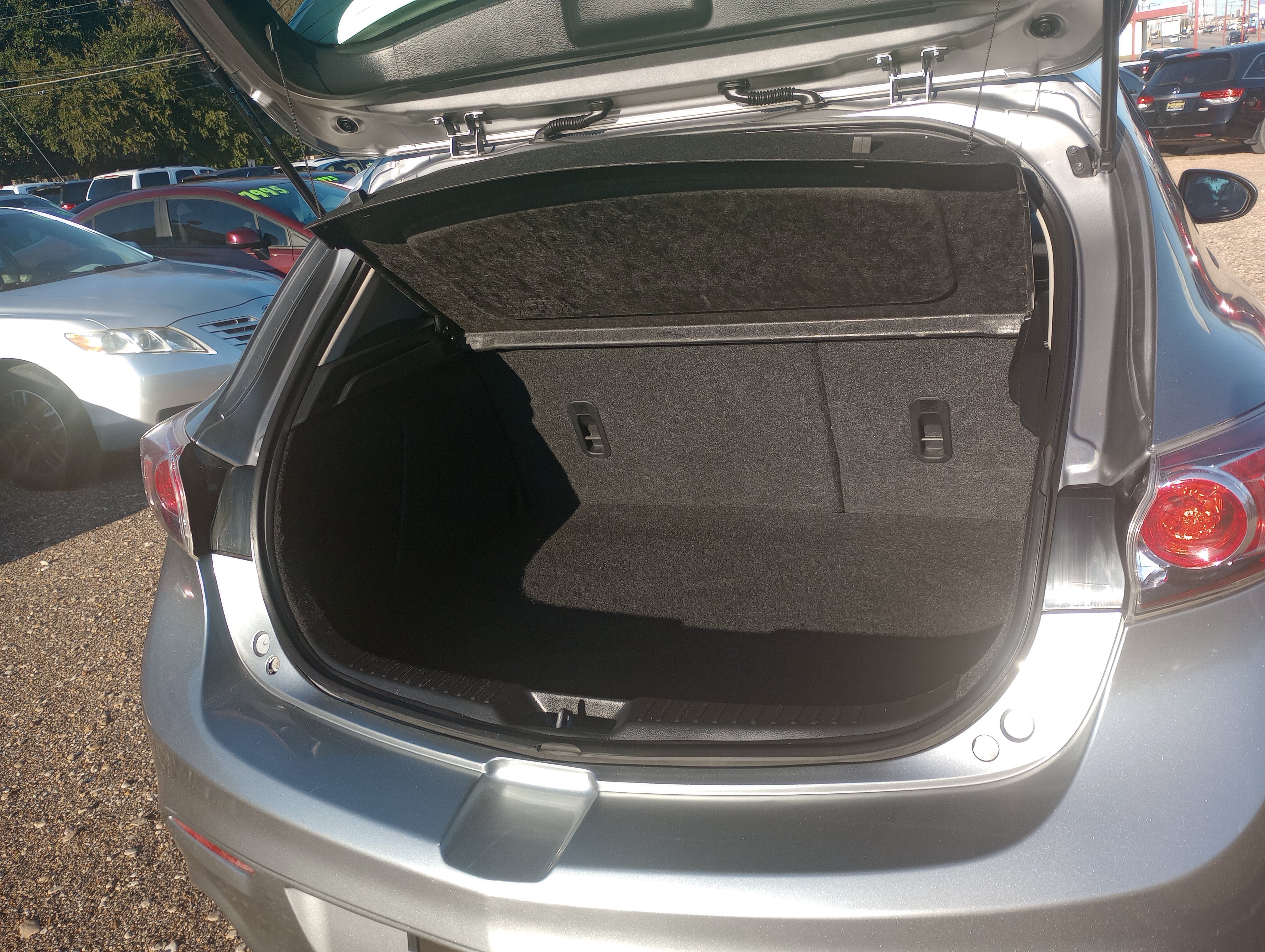Used 2010 MAZDA MAZDA3 s Sport FWD image 13
