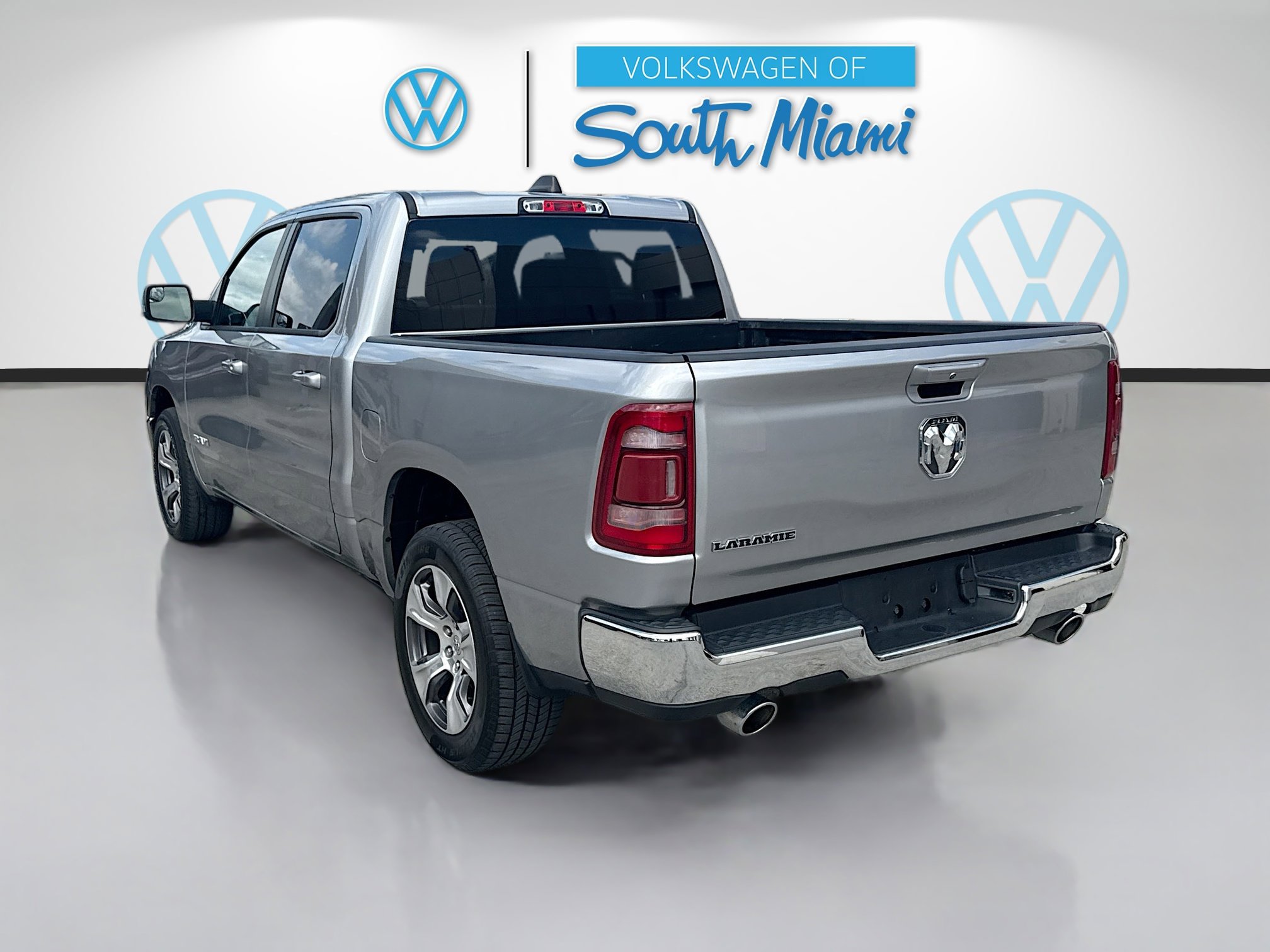Used 2024 RAM 1500 Laramie RWD image 5