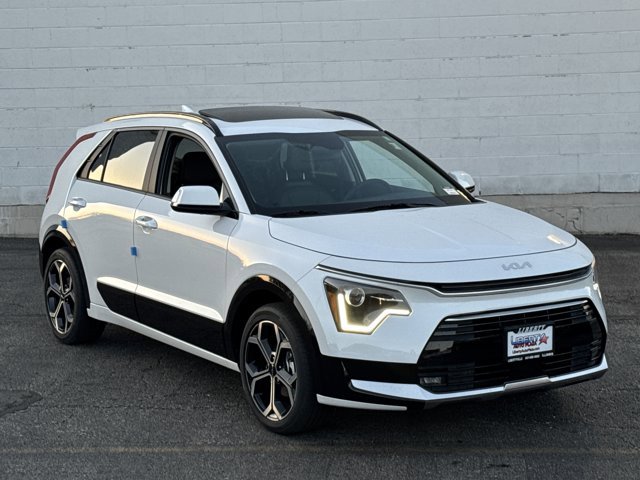 New 2025 Kia Niro EX Touring image 5