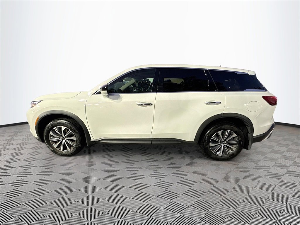 Used 2025 INFINITI QX60 Pure image 9