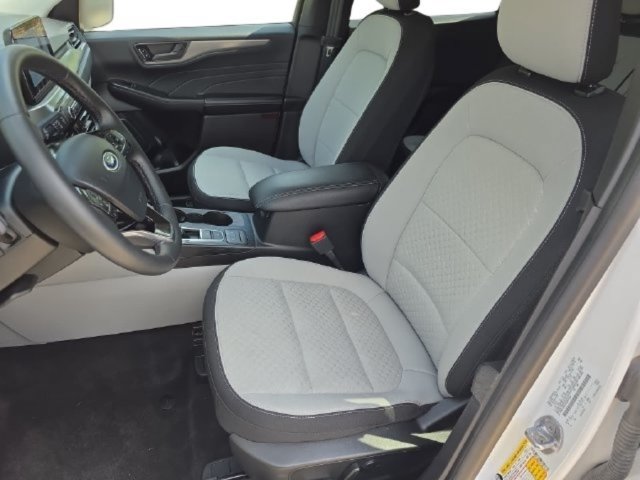 Used 2023 Ford Escape Active AWD/4WD image 13