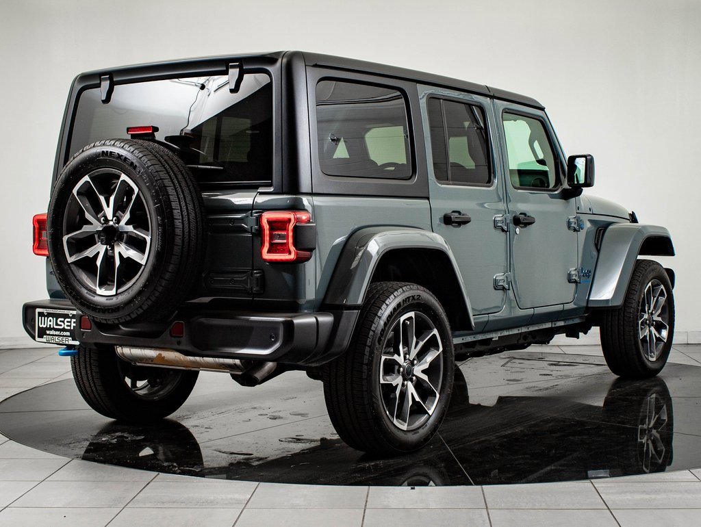 Used 2024 Jeep Wrangler Unlimited w/ Convenience Group image 10