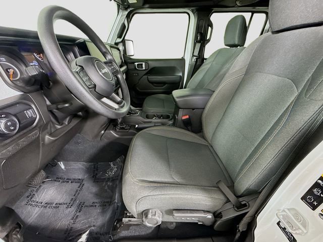 Used 2024 Jeep Gladiator Sport image 19