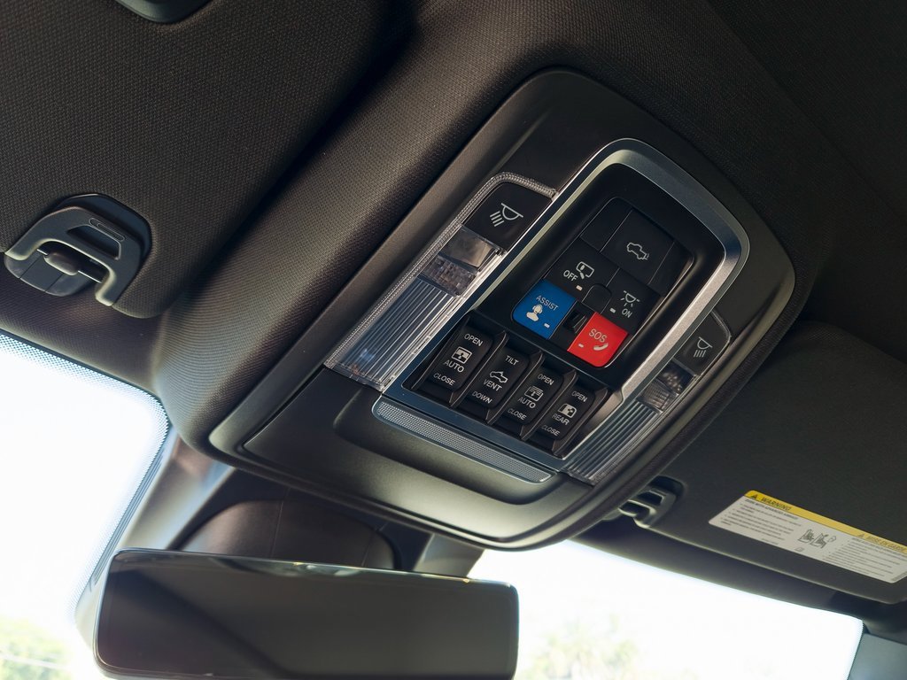 Used 2022 RAM 1500 Limited image 18