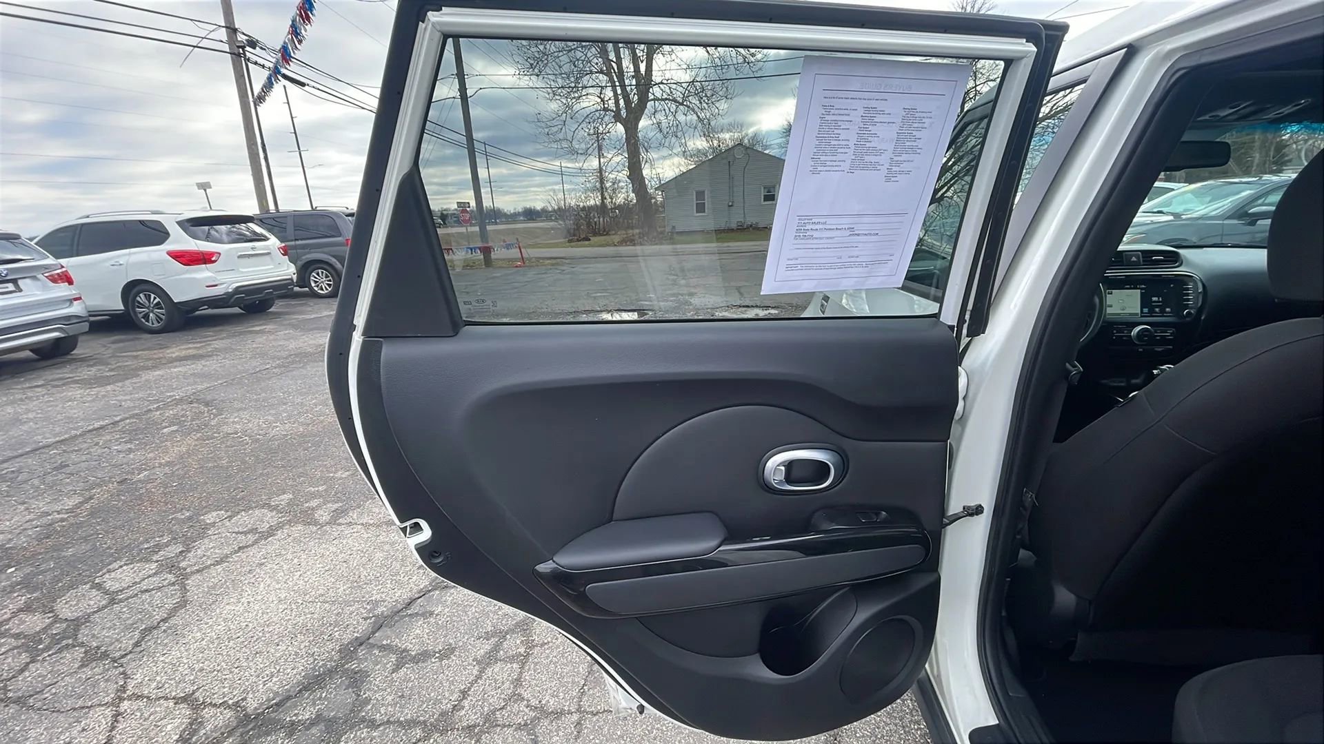 Used 2014 Kia Soul ! w/ Sun & Sound Package image 24