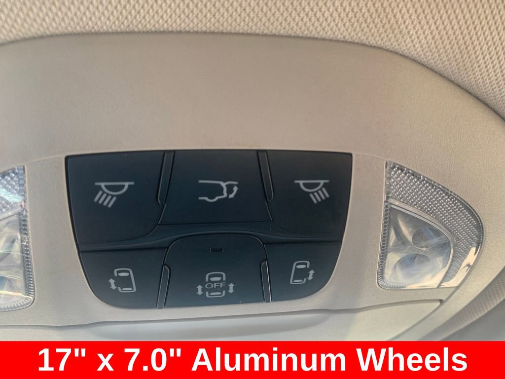 Used 2023 Chrysler Pacifica Touring-L FWD image 27