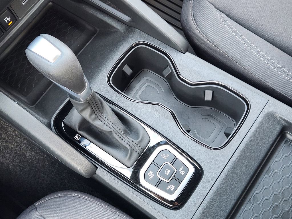 New 2026 Nissan Frontier SV w/ All-Weather Content Package AWD/4WD image 15