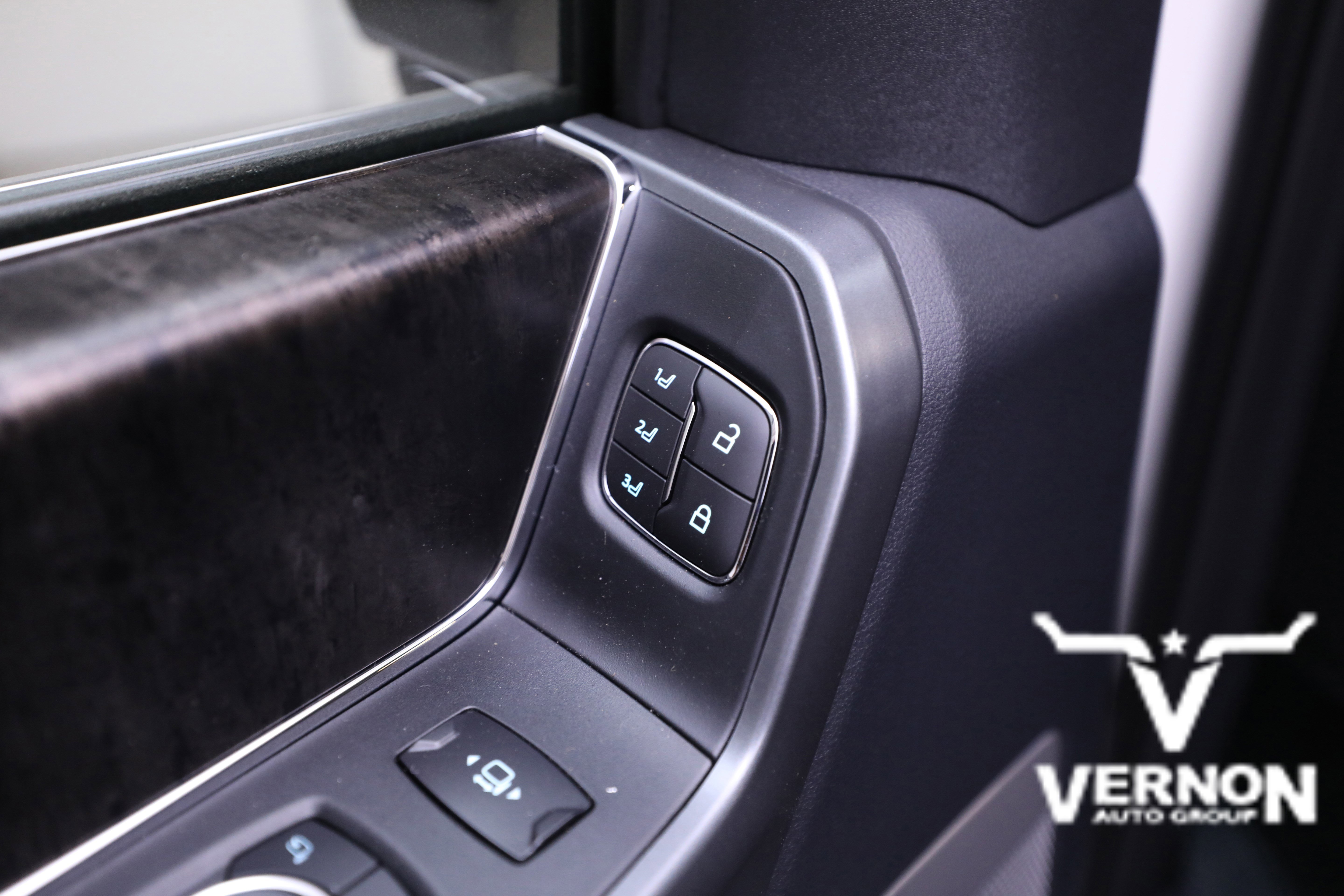 New 2026 Ford F250 Lariat w/ Chrome Package image 17