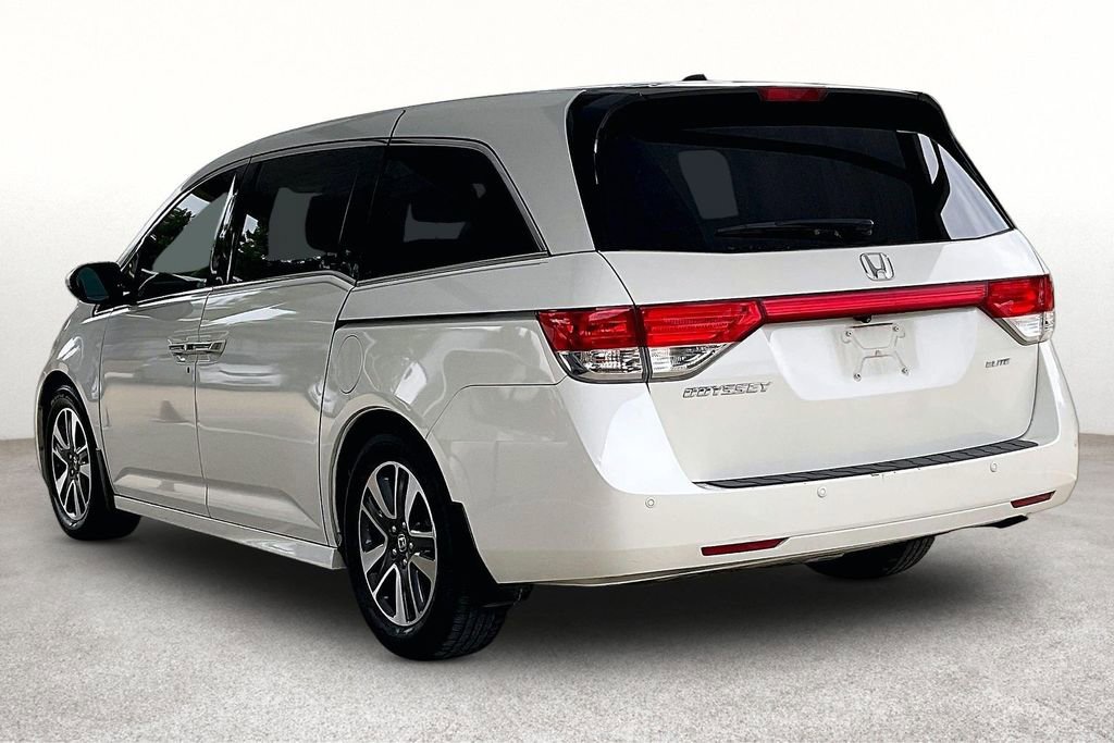 Used 2016 Honda Odyssey Touring Elite image 12