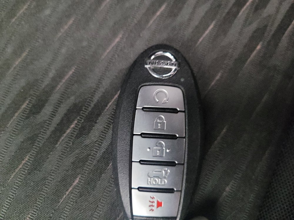 Used 2020 Nissan Rogue SV AWD/4WD image 32
