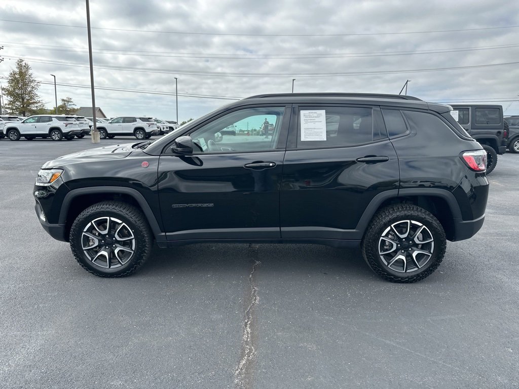 Used 2024 Jeep Compass Trailhawk image 5