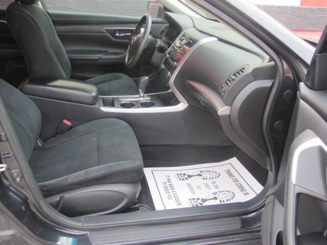 Used 2015 Nissan Altima 2.5 S w/ Power Driver Seat Package image 12