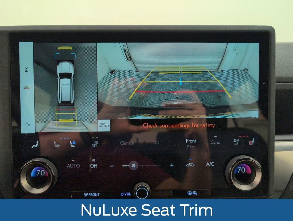 Used 2025 Lexus GX 550 image 36