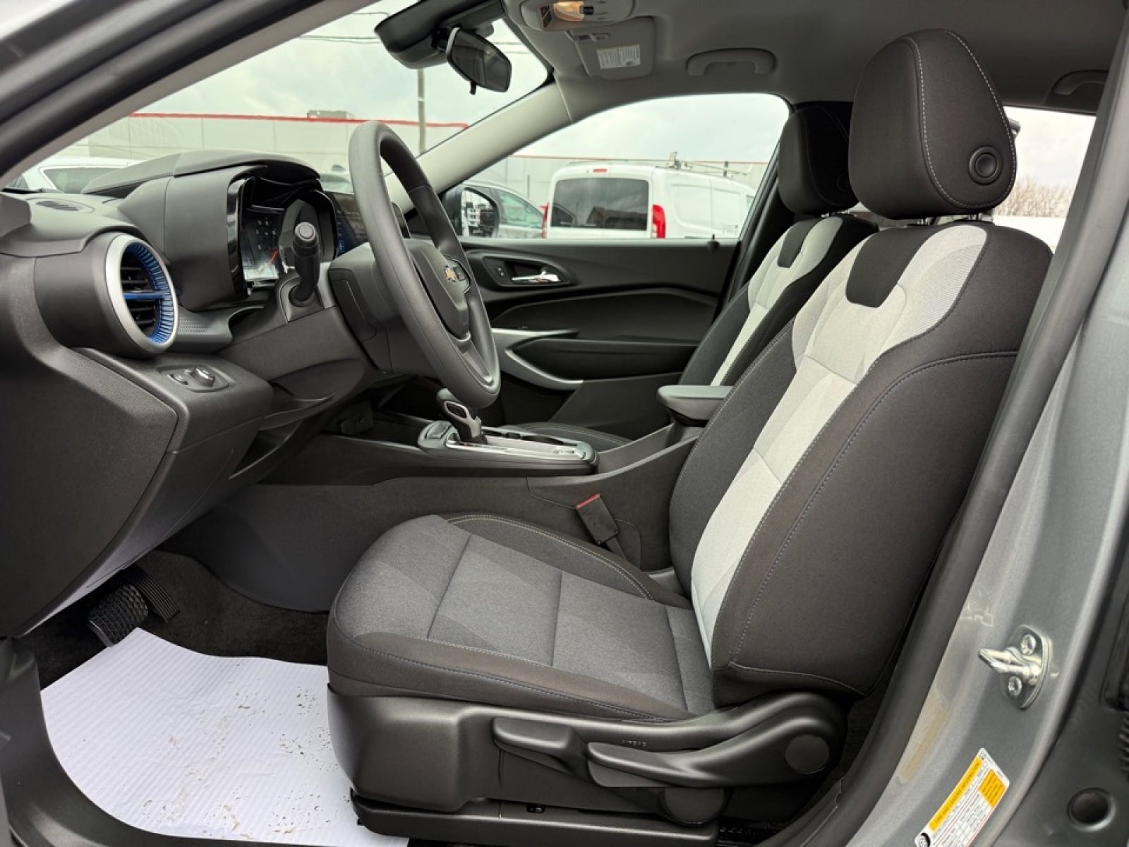 Used 2026 Chevrolet Trax LS w/ Driver Confidence Package FWD image 25