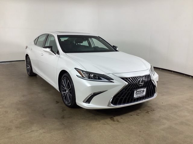 Used 2023 Lexus ES 300h w/ Premium Package FWD image 3