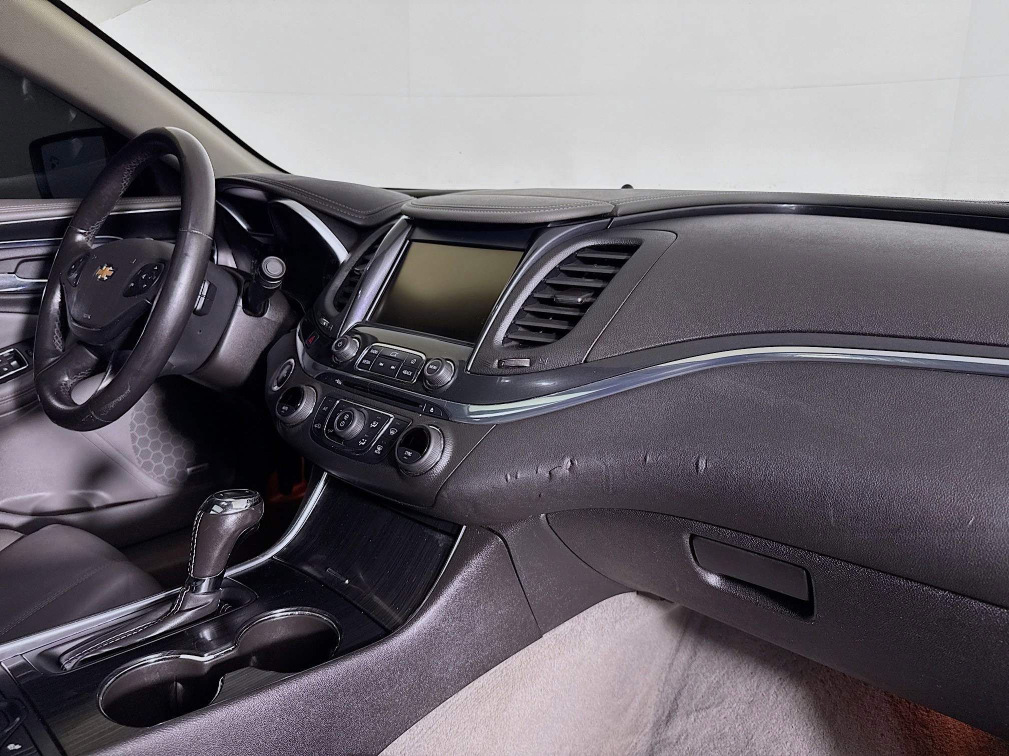 Used 2019 Chevrolet Impala LT w/ Sunroof and Spoiler Package image 53