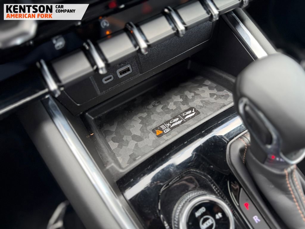 Used 2025 GMC Canyon AT4 w/ AT4 Premium Package image 27