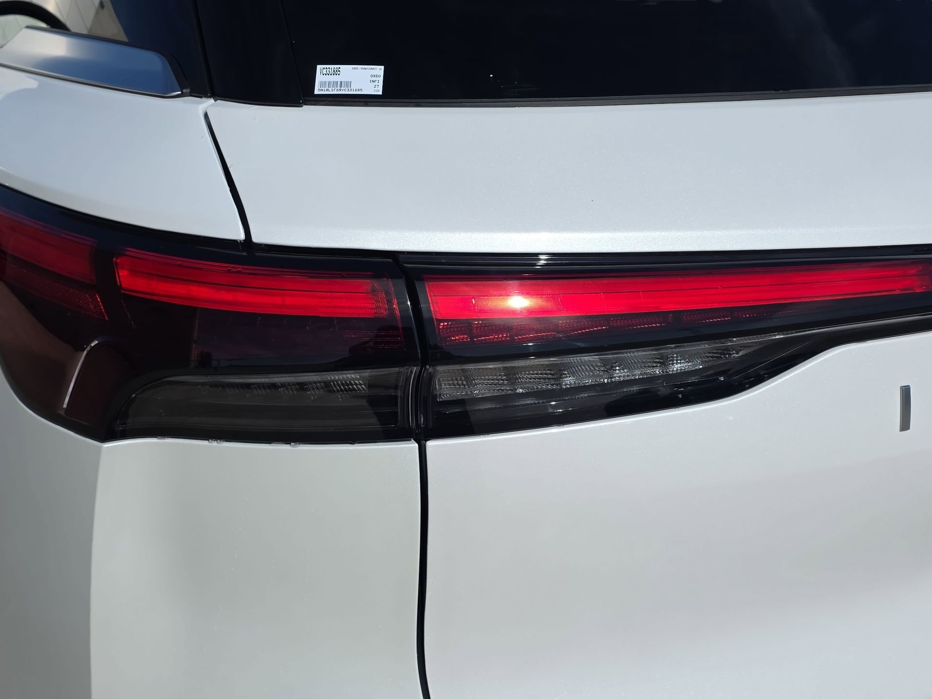 New 2027 INFINITI QX60 Luxe w/ Family Package AWD/4WD image 33